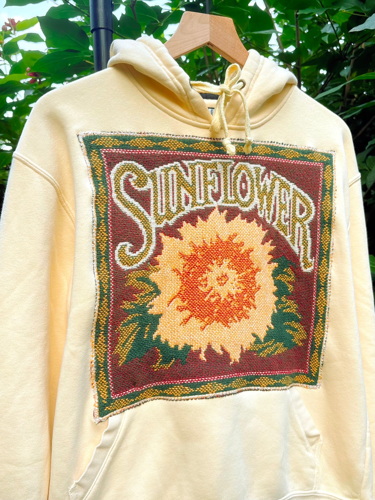 Upcycled Sunflower Hoodieđ»