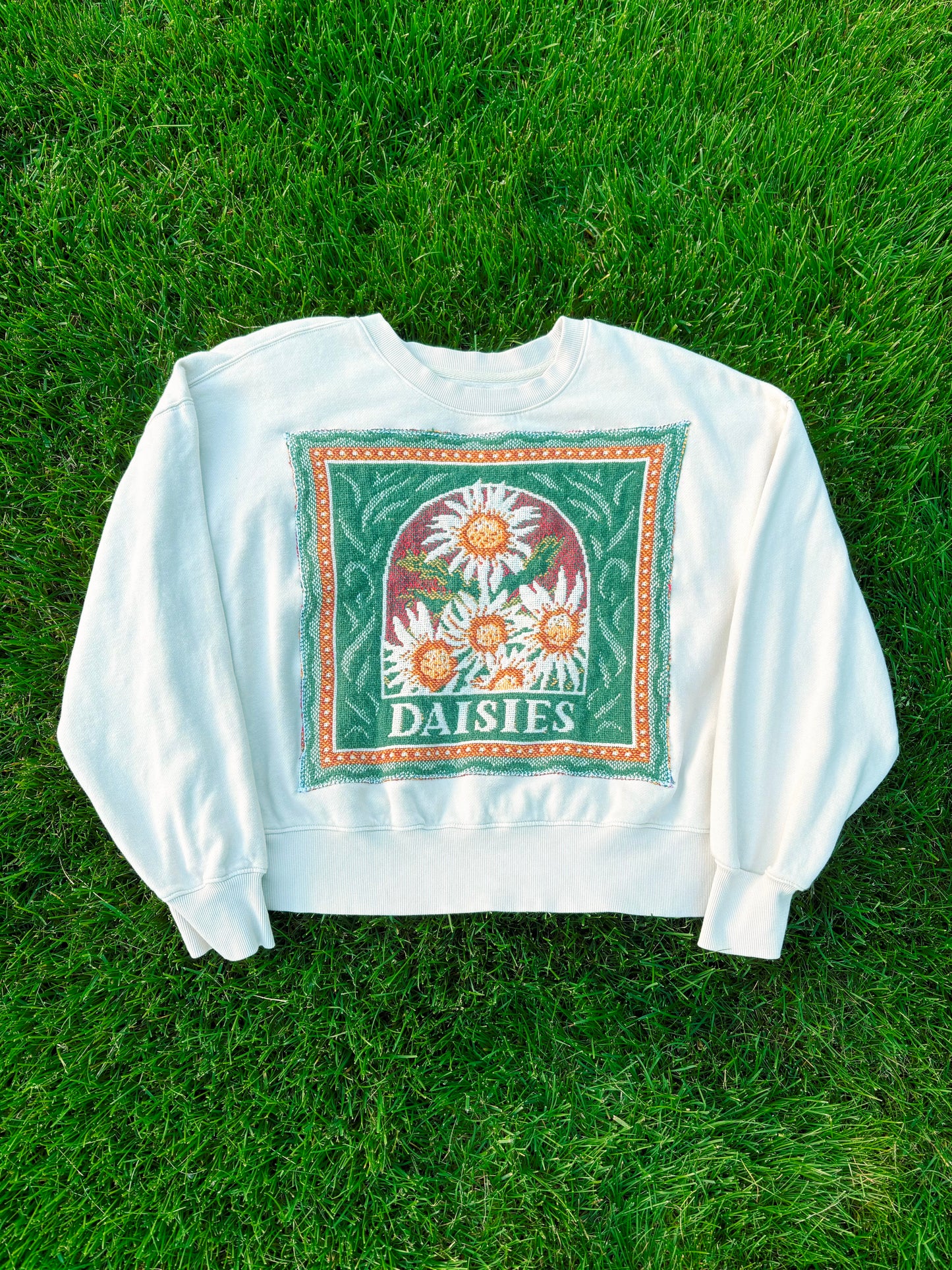 Upcycled Daisies Crewneck🌼