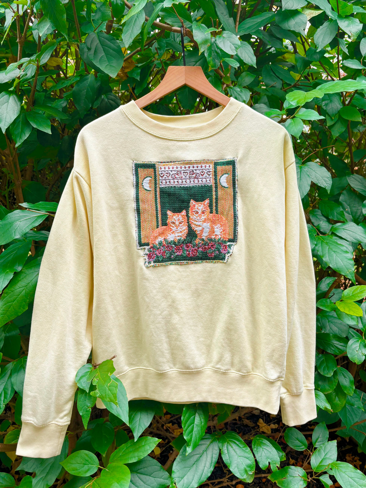 Upcycled Crewneck 🐈