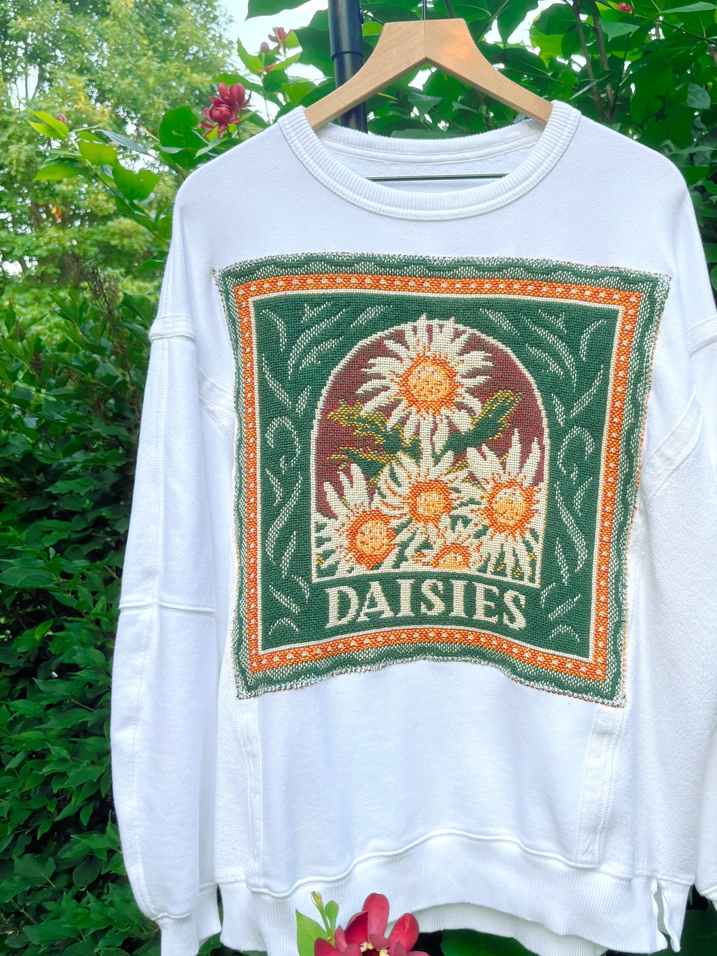 Upcycled Daisies Crewneck🌼