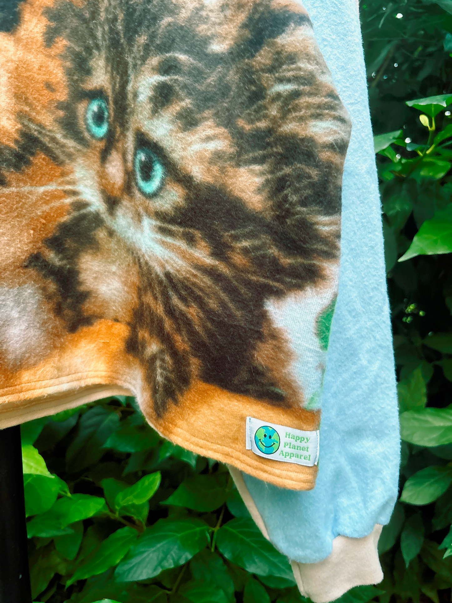 Upcycled Puppy & Kitten Crewneck🐾