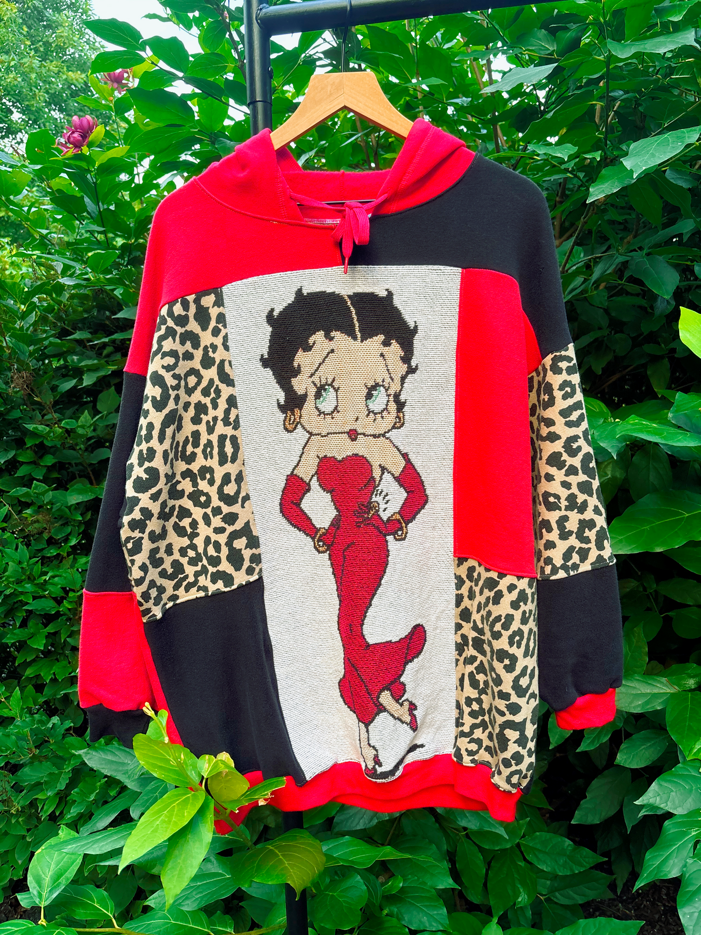 Upcycled Betty Boop Classic Hoodie⭐️💋