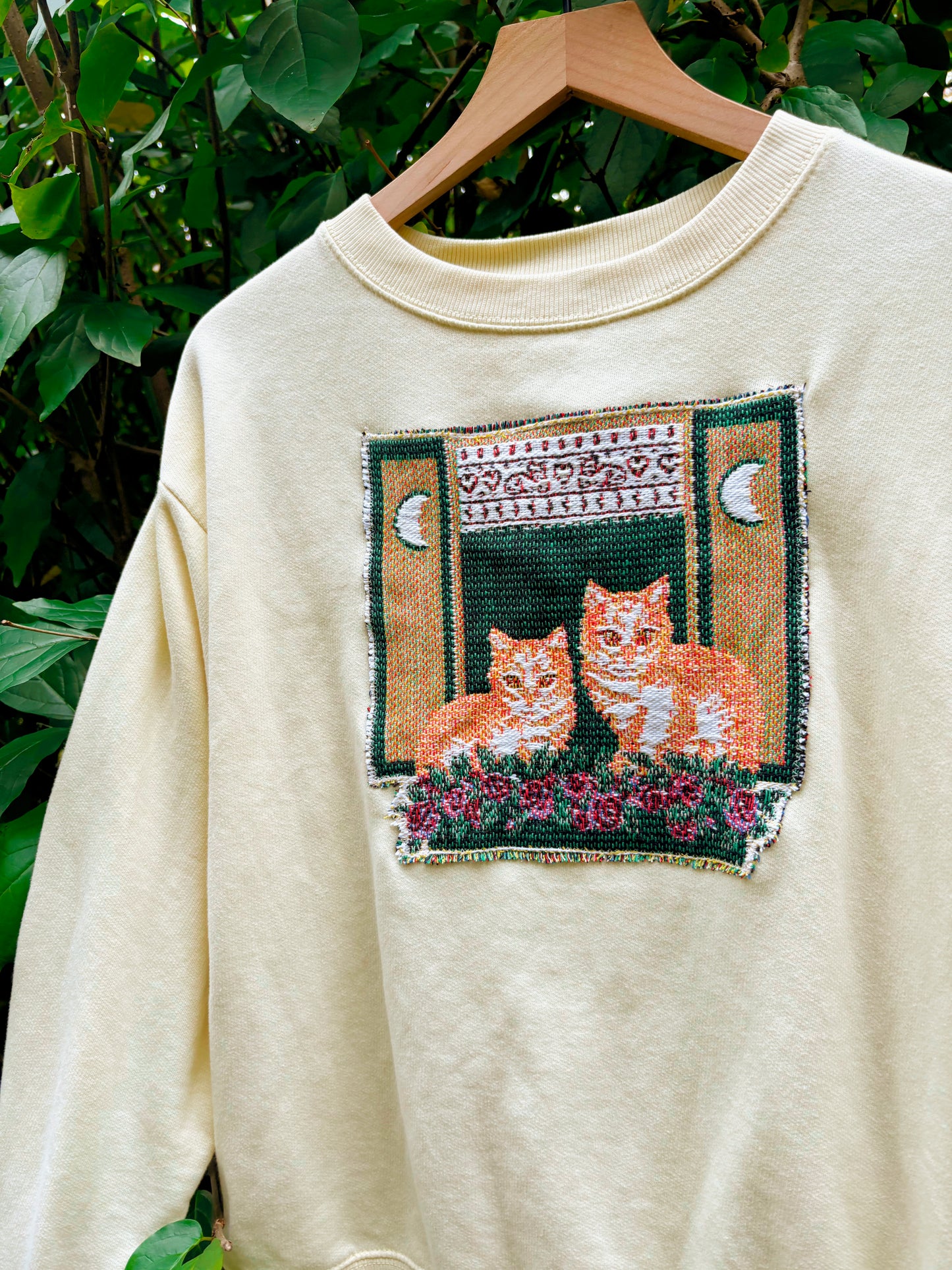 Upcycled Crewneck 🐈